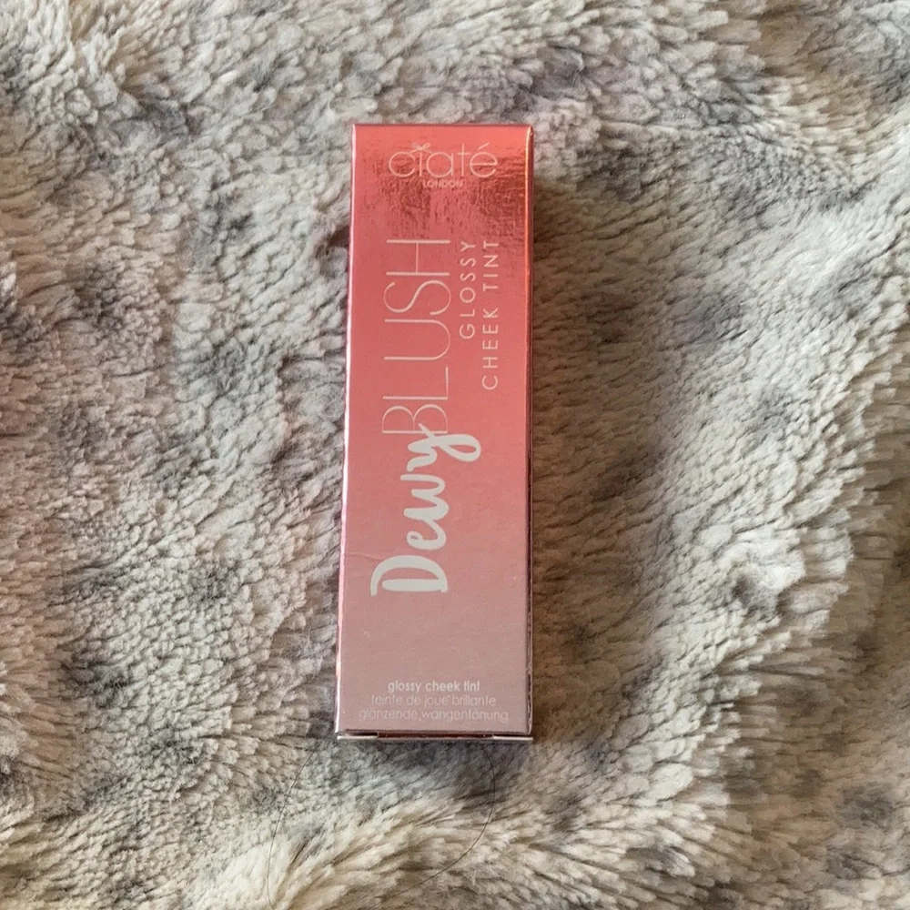 Ciate Dewy Blush Glossy Cheek Tint Shade Papaya - Picture 4 of 6